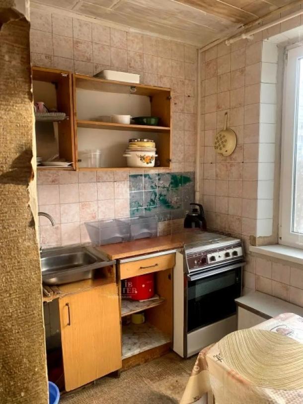 Квартира, 2-кімн., Харьков, 606м/р, Непокоренных (Героев Труда)