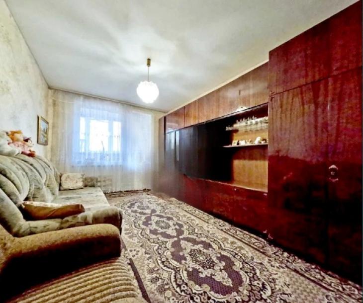 Квартира, 3-кімн., Харьков, 524м/р, Академика Павлова