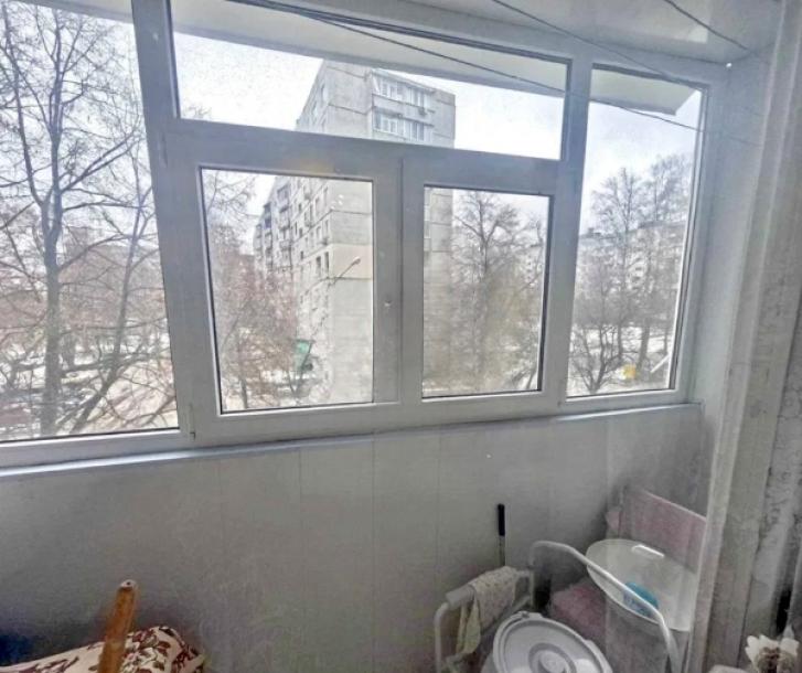 Квартира, 3-кімн., Харьков, 524м/р, Академика Павлова