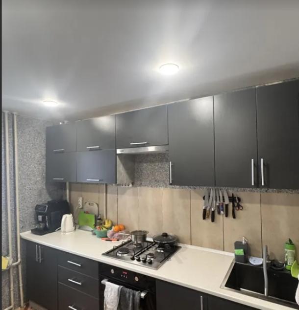 Квартира, 3-кімн., Харьков, Аэропорт, Ромашкина