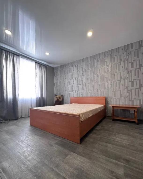 Квартира, 1-кімн., Харьков, Старая Салтовка, Леонида Быкова (Дыбенко Павла)