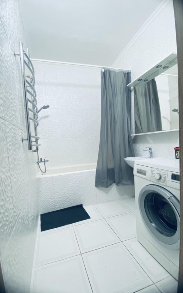 Квартира, 3-кімн., Харьков, Шатиловка, Авиационная