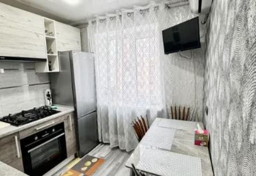 Квартира, 1-кімн., Харьков, Новые Дома, Байрона пр. (Героев Сталинграда пр.)