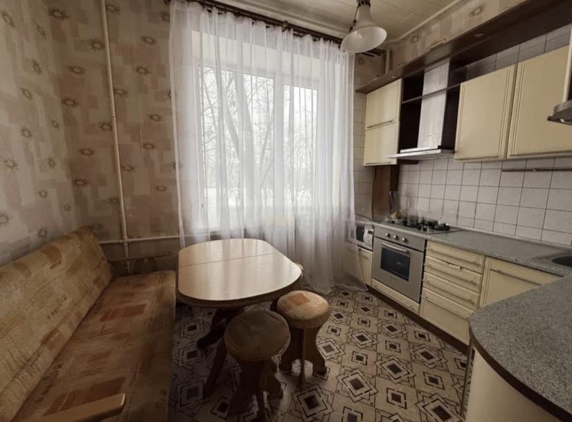 Квартира, 3-кімн., Харьков, ХТЗ, Станкостроительная