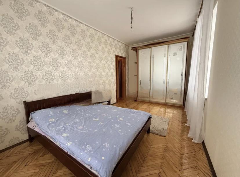 Квартира, 3-кімн., Харьков, ХТЗ, Станкостроительная