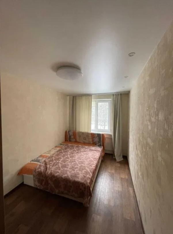 Квартира, 3-кімн., Харьков, 608м/р, Гвардейцев Широнинцев