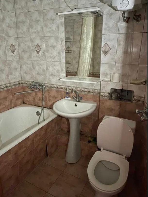 Квартира, 3-кімн., Харьков, 608м/р, Гвардейцев Широнинцев