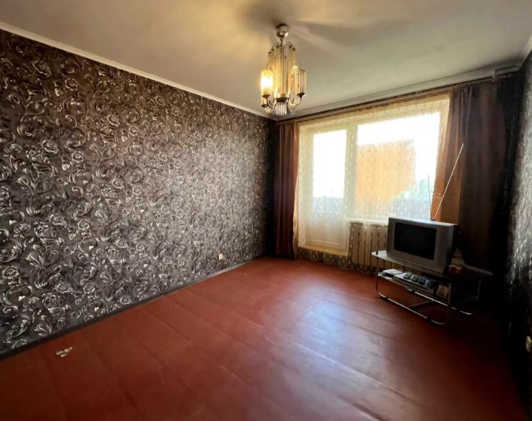 Квартира, 3-кімн., Харьков, Алексеевка, Победы пр.