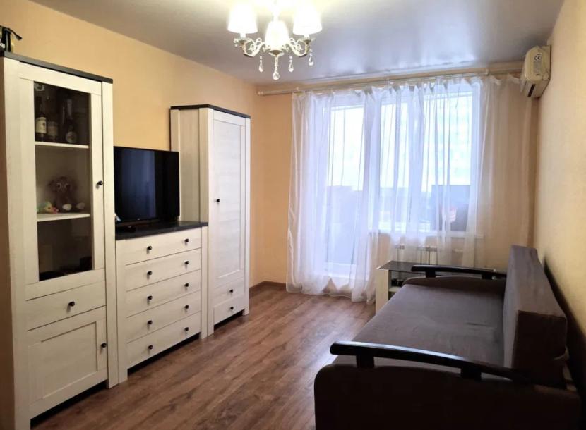 Квартира, 1-кімн., Харьков, 522м/р, Валентиновская