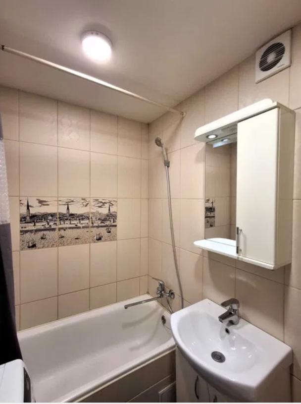 Квартира, 1-кімн., Харьков, 522м/р, Валентиновская