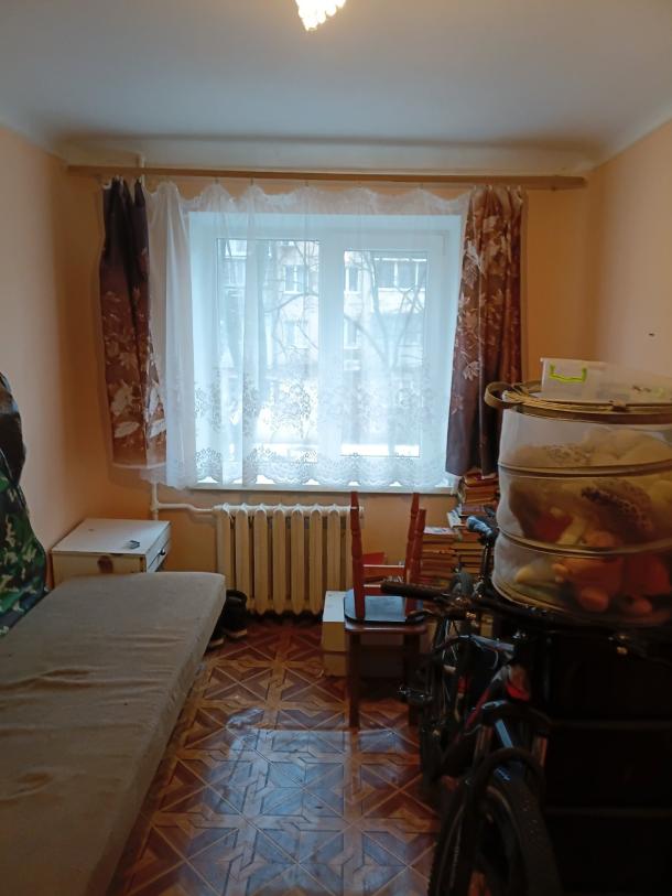 Квартира, 3-кімн., Харьков, ХТЗ, Индустриальный просп. (Фрунзе проспект)