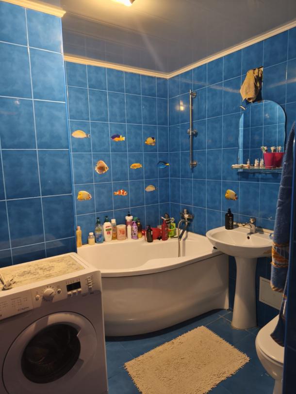 Квартира, 3-кімн., Харьков, ХТЗ, Библика