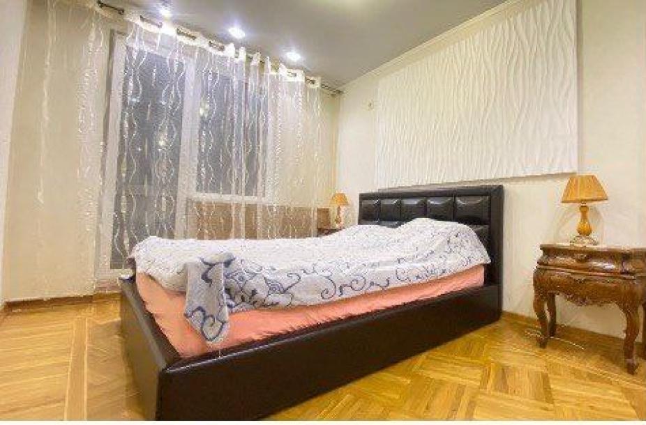 Квартира, 3-кімн., Харьков, 531м/р, Гвардейцев Широнинцев