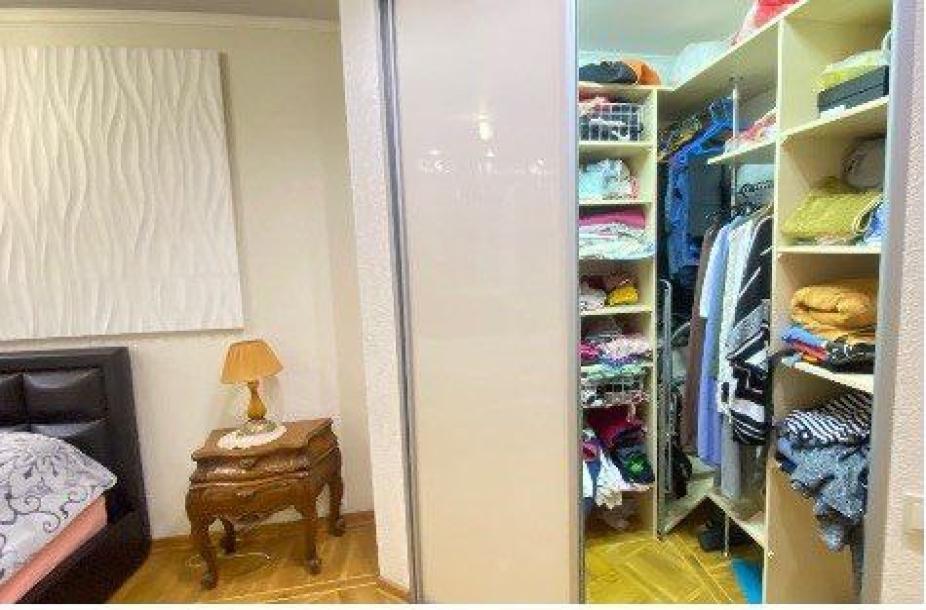 Квартира, 3-кімн., Харьков, 531м/р, Гвардейцев Широнинцев