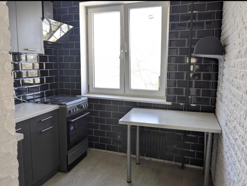 Квартира, 3-кімн., Харьков, 531м/р, Бучмы