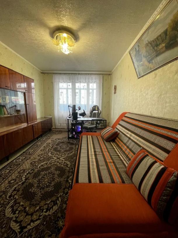 Квартира, 3-кімн., Харьков, 522м/р, Академика Барабашова