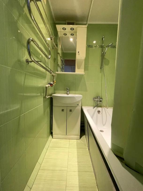 Квартира, 3-кімн., Харьков, 522м/р, Академика Барабашова