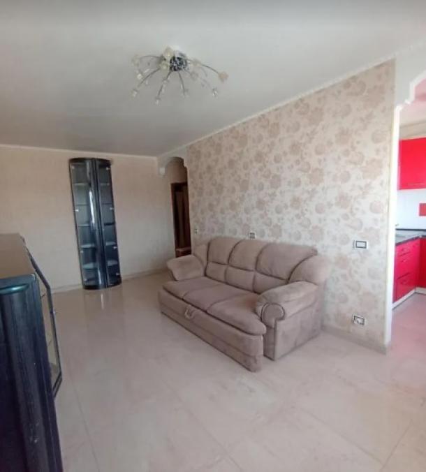 Квартира, 3-кімн., Харьков, 8 хлебзавод, Ферганская