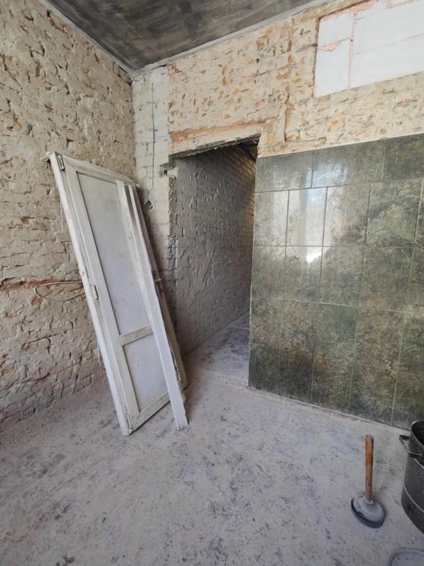 Квартира, 3-кімн., Харьков, Залютино, Золочевская