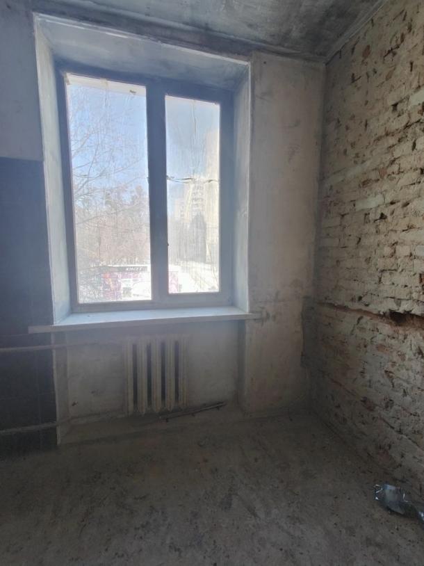 Квартира, 3-кімн., Харьков, Залютино, Золочевская