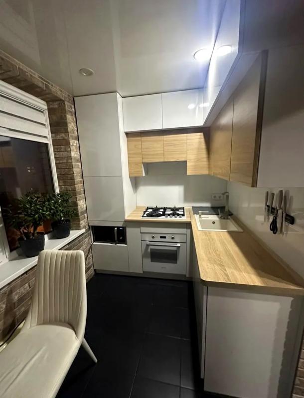 Квартира, 3-кімн., Харьков, Шишковка, Шишковская