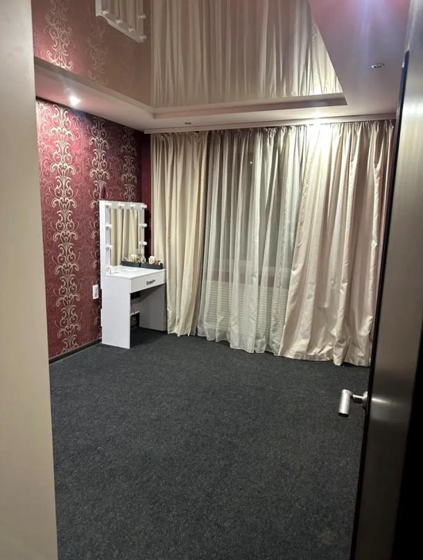 Квартира, 3-кімн., Харьков, Шишковка, Шишковская