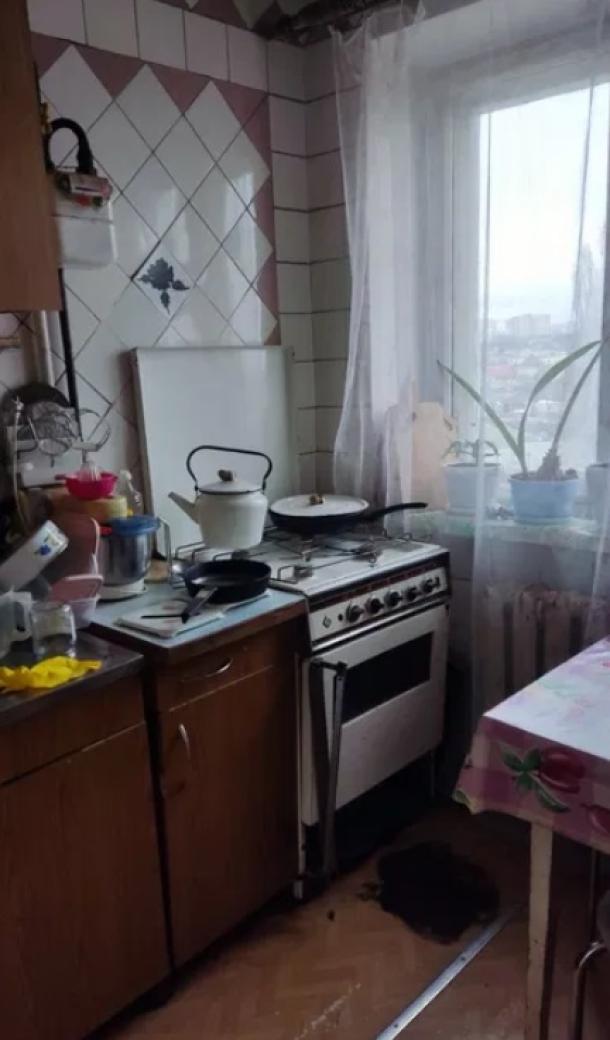 Квартира, 3-кімн., Харьков, Основа, Валдайская