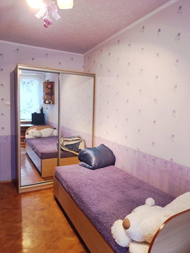 Квартира, 4-кімн., Харьков, Пятихатки, Академика Курчатова проспект