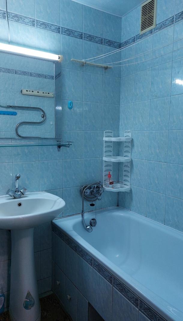 Квартира, 3-кімн., Харьков, Павлово Поле, Деревянко