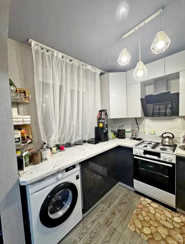 Квартира, 3-кімн., Солоницевка, Харьковский район, Каштановая (Щорса, Красного милиционера)