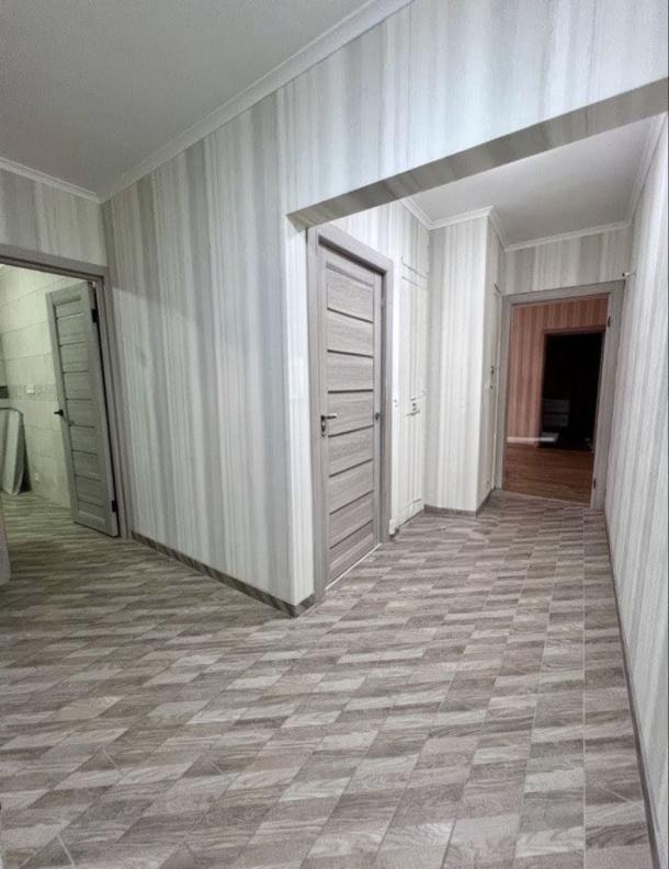 Квартира, 3-кімн., Харьков, Алексеевка, Победы пр.