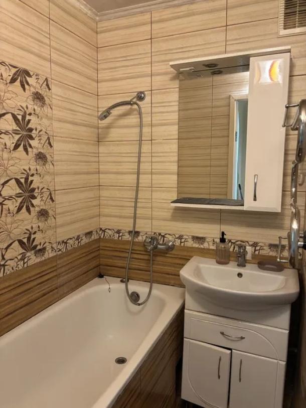 Квартира, 1-кімн., Харьков, Горизонт, Героев Харькова пр-т