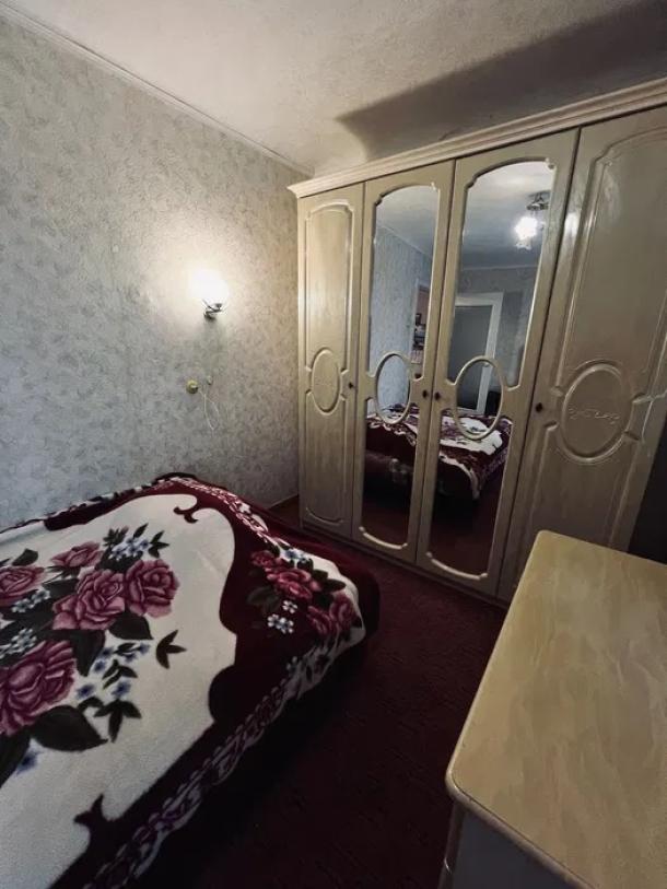 Квартира, 3-кімн., Харьков, Одесская, Матросова