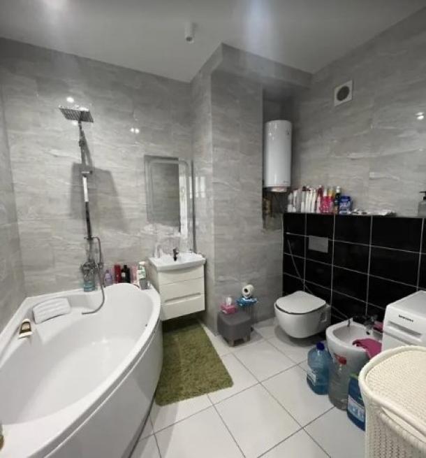 Квартира, 2-кімн., Харьков, Центр, Павловская пл. (Р.Люксембург пл.)