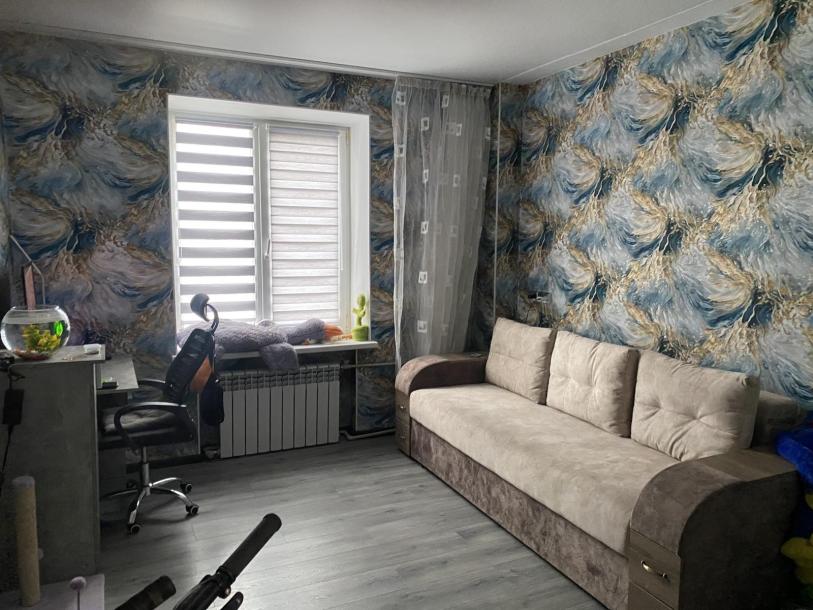 Квартира, 2-кімн., Харьков, ХТЗ, 12-го Апреля