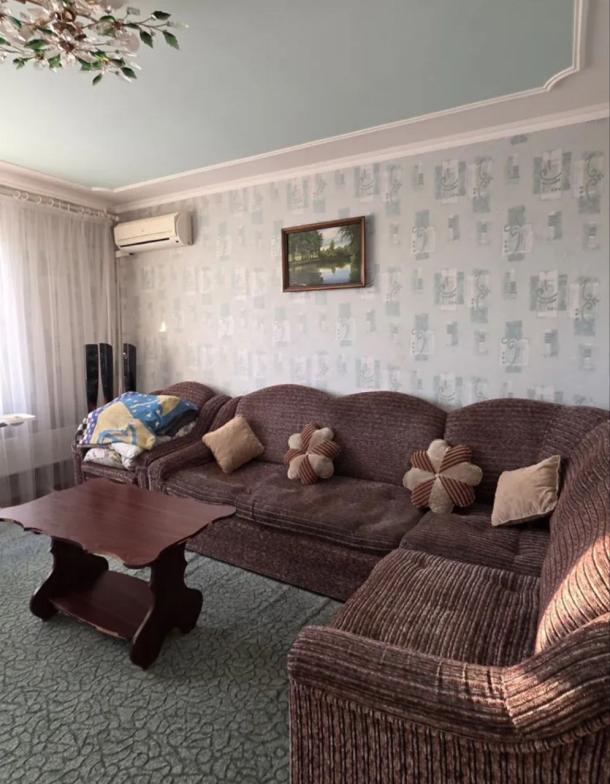 Квартира, 4-кімн., Харьков, Пятихатки, Академика Курчатова проспект