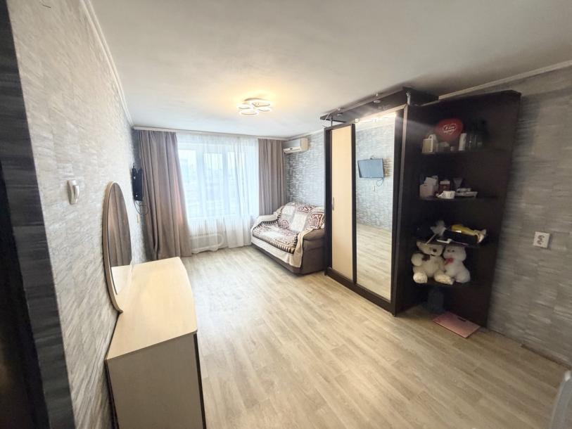 Купить гостинка, Харьков, Салтовка, Юбилейный пр. (50 лет ВЛКСМ пр.)