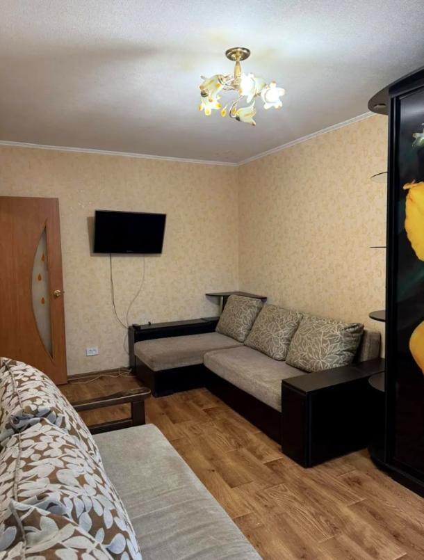 Квартира, 1-кімн., Харьков, 533м/р, Непокоренных (Героев Труда)