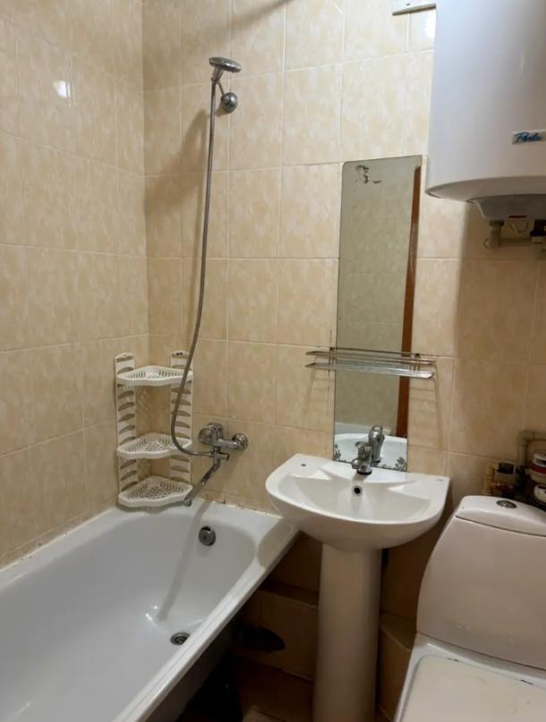 Квартира, 1-кімн., Харьков, 533м/р, Непокоренных (Героев Труда)