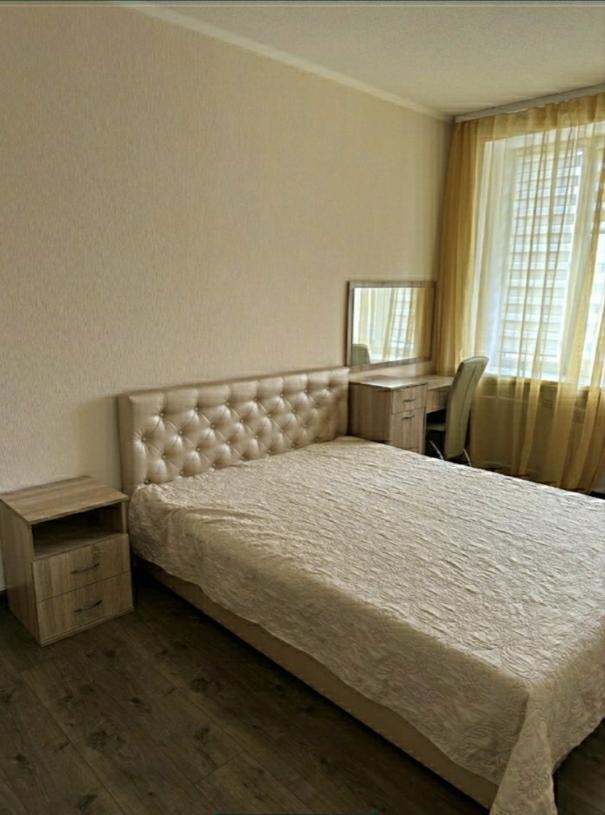 Квартира, 2-кімн., Харьков, Сосновая горка, Космическая