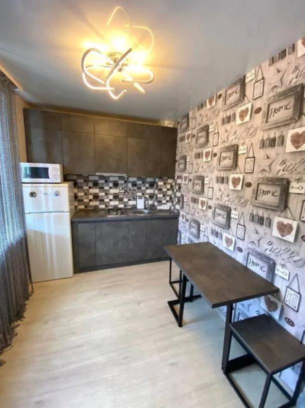 Квартира, 1-кімн., Харьков, Гагарина метро , Аэрокосмический просп. (Гагарина проспект)