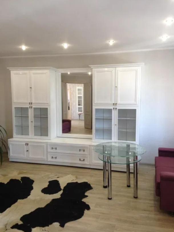 Квартира, 3-кімн., Харьков, Южный Вокзал, Полтавский Шлях