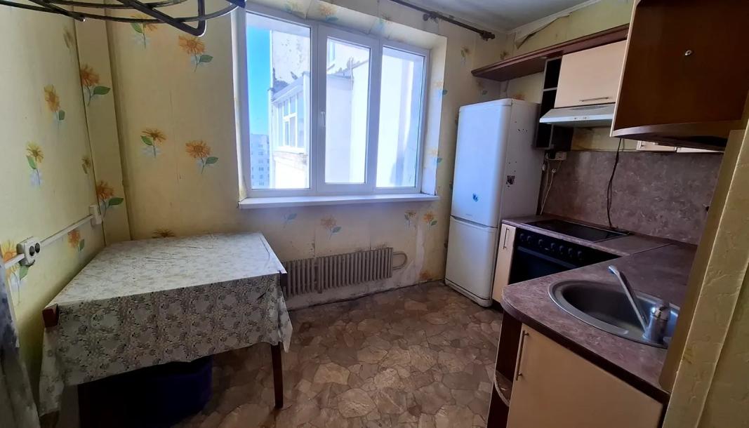 Квартира, 3-кімн., Харьков, Горизонт, Большая Кольцевая