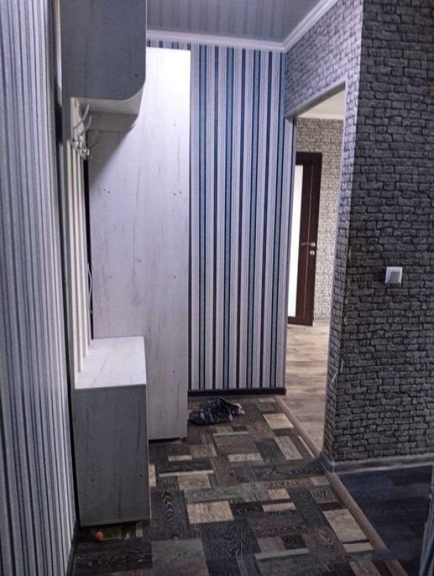 Квартира, 3-кімн., Харьков, 606м/р, Светлая