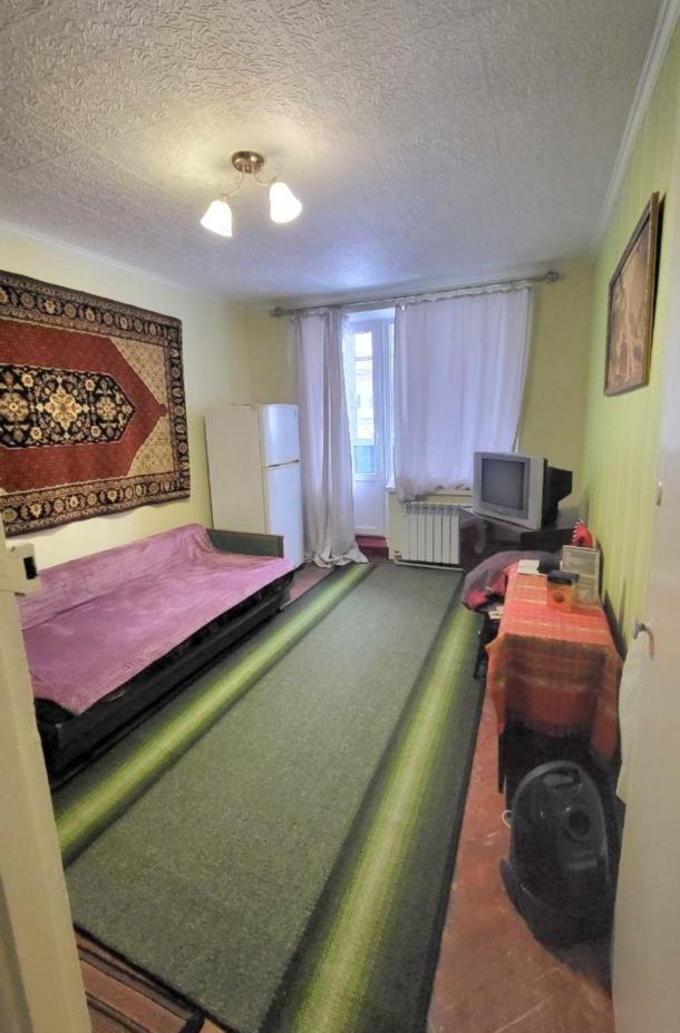 Квартира, 3-кімн., Харьков, 533м/р, Непокоренных (Героев Труда)