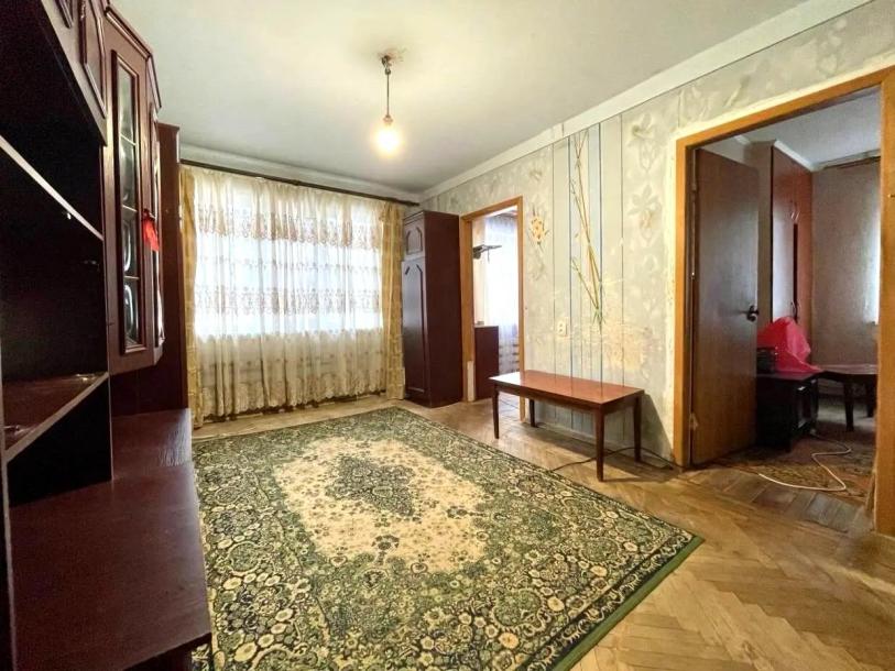 Квартира, 3-кімн., Харьков, 608м/р, Гвардейцев Широнинцев