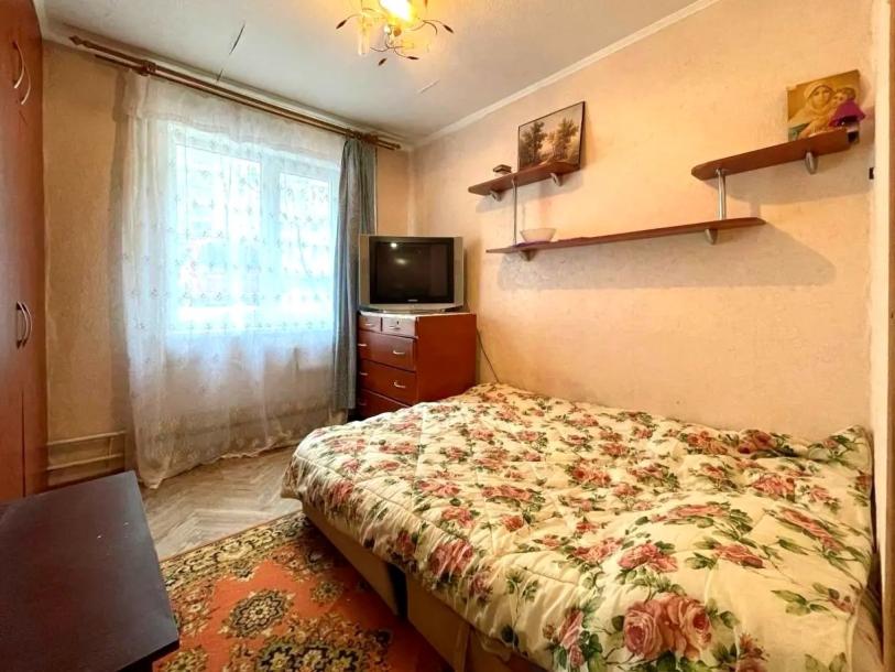 Квартира, 3-кімн., Харьков, 608м/р, Гвардейцев Широнинцев