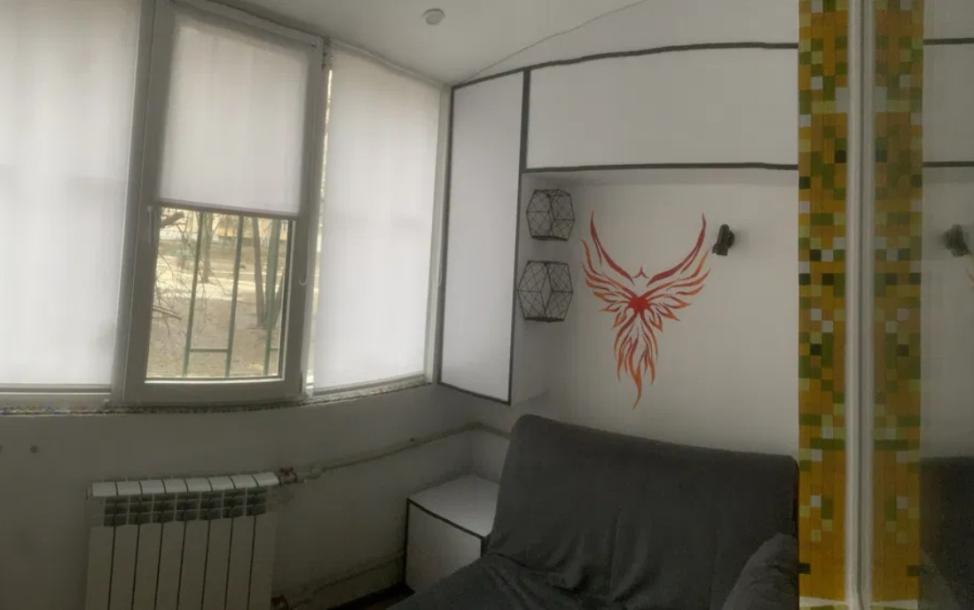 Купить гостинка, Харьков, ОДЕССКАЯ, Аэрокосмический просп. (Гагарина проспект)