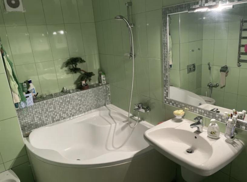 Квартира, 3-кімн., Харьков, Алексеевка, Победы пр.