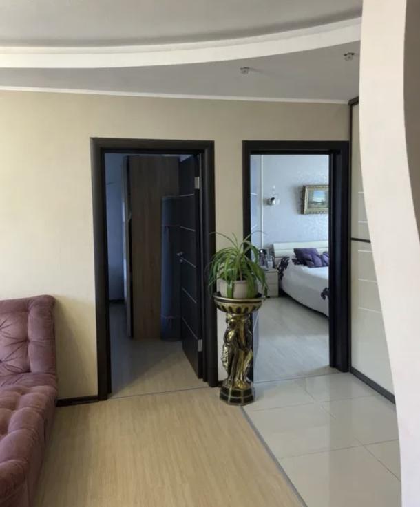 Квартира, 3-кімн., Харьков, Алексеевка, Победы пр.